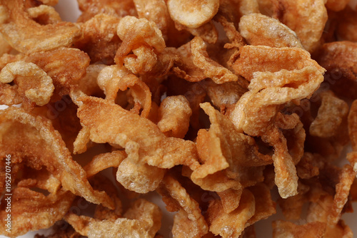 Crispy pork rinds with crunchy texture.