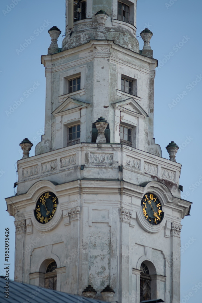 Obraz premium bell tower of the church