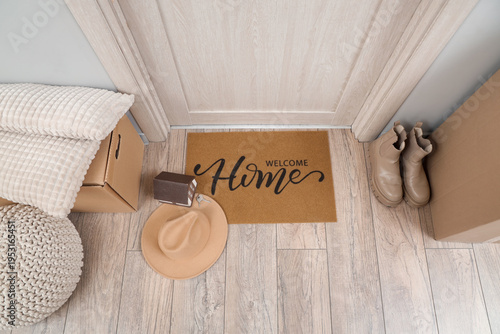 Doormat with hat and house ...