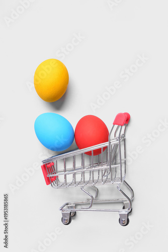 Small shopping cart with Ea...