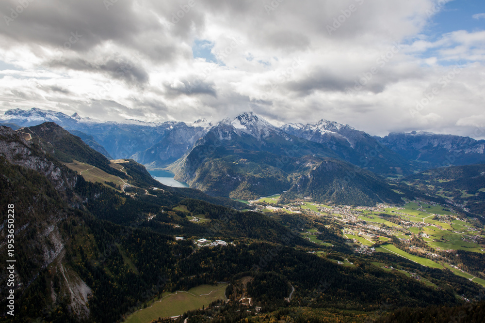 Fototapeta premium Panoramic view from Kehlstein mountain towards lake Konigssee in autumn, Bavaria, Germany