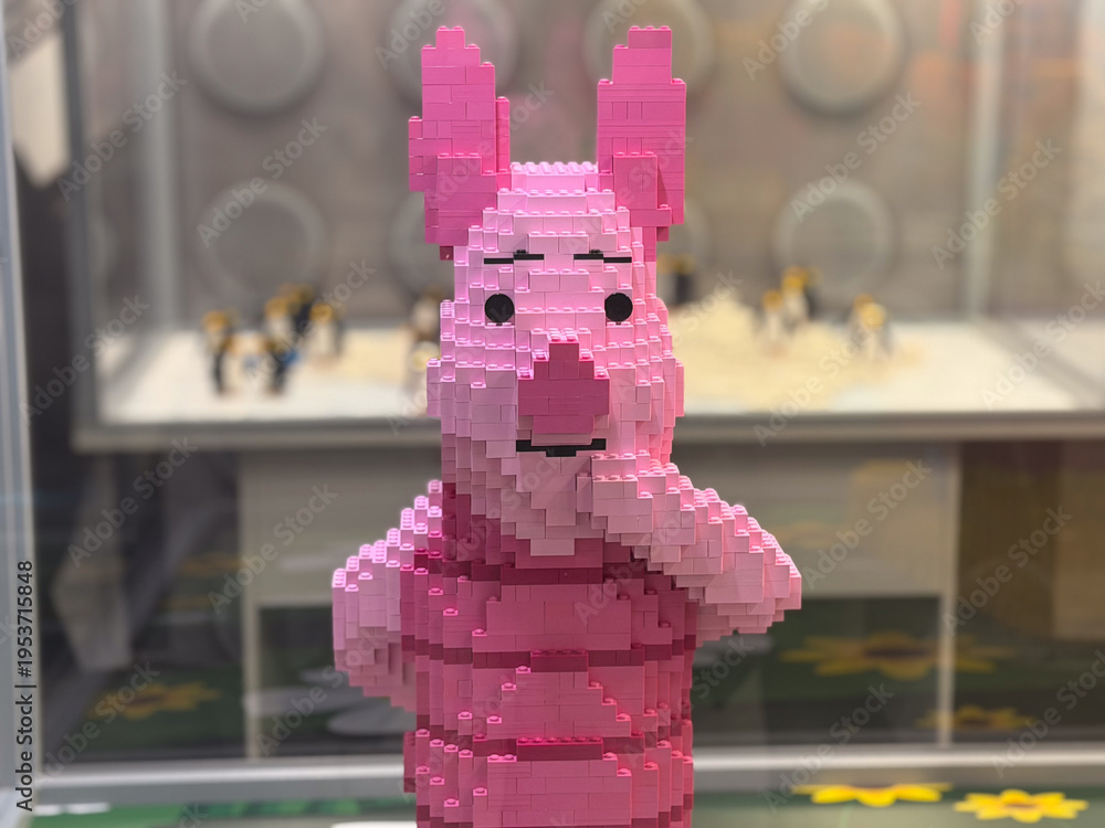 Fototapeta premium Pink piglet brick sculpture