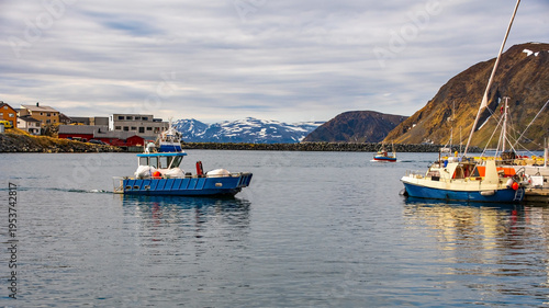 Photography Norwegen Nordkap Fischesboote  Honningsvåg ist eine Stadt in der norwegischen Kommune Nordkapp in der Provinz Finnmark