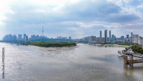 Slika na platnu Yangtze and Han River Confluence at Wuhan During Flood Season
