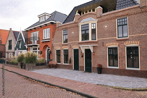 Blickm inn das Zentrum der Stadt Urk am Ijsselmeer in den Niederlanden