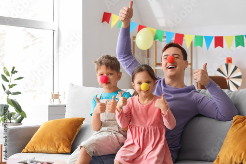 Father and his children wit...