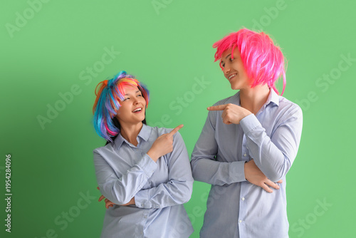 Business colleagues in funn...