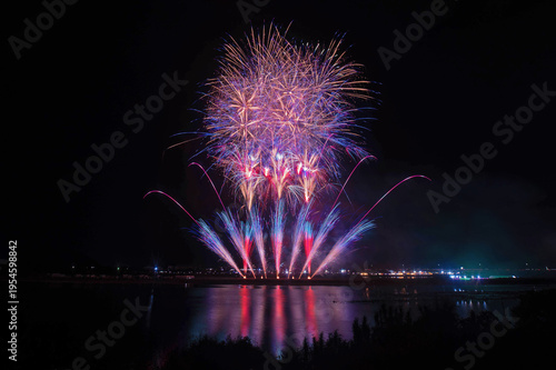 Wallpaper Mural やつしろ花火大会「競技・スターマイン」 Torontodigital.ca