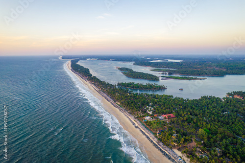 Cuadro en lienzo Delta Beach, Kodi Beach, Bengre Beach, Arabian Sea, Udupi