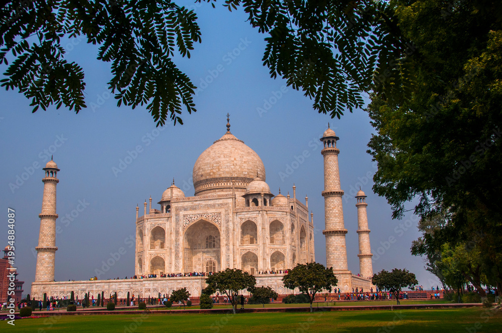 Obraz premium Taj Mahal, UNESCO World Heritage Site, India