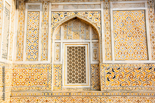 Detail of decoration and on the wall of Itmad-Ud-Daulah's tomb, Agra, Uttar Pradesh, India.