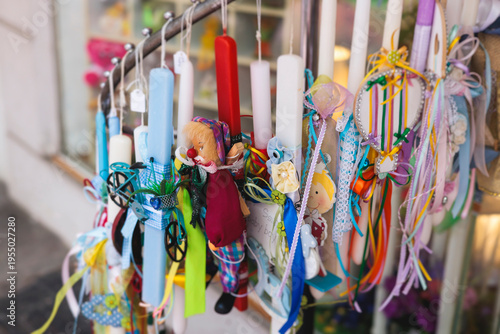 Fotografía Greek Easter candles, assortment selection of handmade crafted traditional lamba