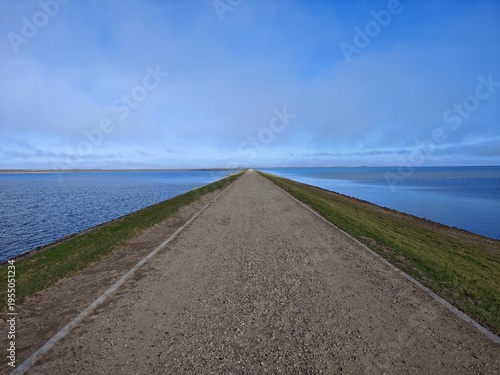 Foto Damm am Rantum Becken auf Sylt