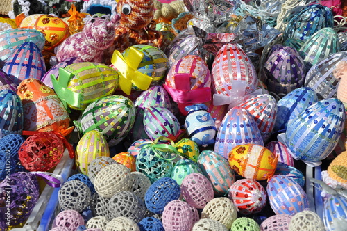 Wallpaper Mural Jarmark Wielkanocny, ozdoby świąteczne, tradycja wielkanocna w Polsce i Europie.  Torontodigital.ca