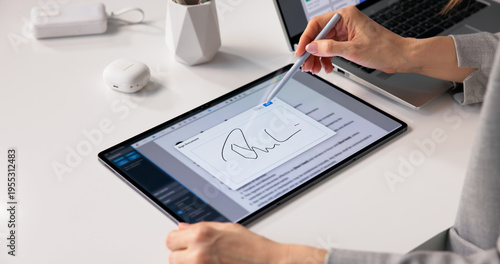 Obraz na płótnie Business Professional Analyzing Electronic Agreements On Tablet Prior