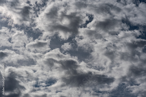 Spectacular clouds in the sky 01.26