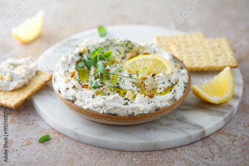 Cottage cheese dip with walnut