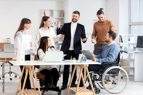 Group of business people wi...