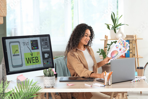 Female African-American web...