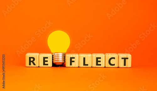 Фотография Reflect word symbol