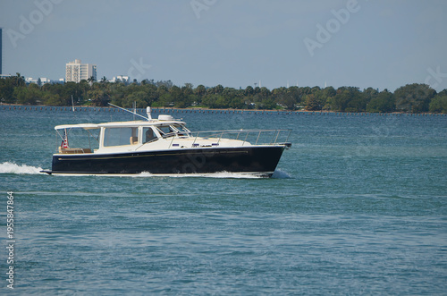 Well maintained vintage cabin cruiser
