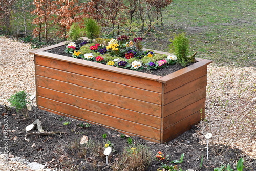 Canvas-taulu Raised bed or wooden planter