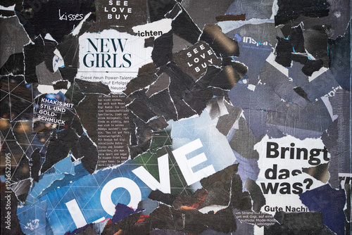 abstrakte Papier Collage mit Sprüchen, Bringt das was? New Girls, Love. Basten mit Zeitschriften, Papierschnipsel auf Leinwand angeordnet und geklebt