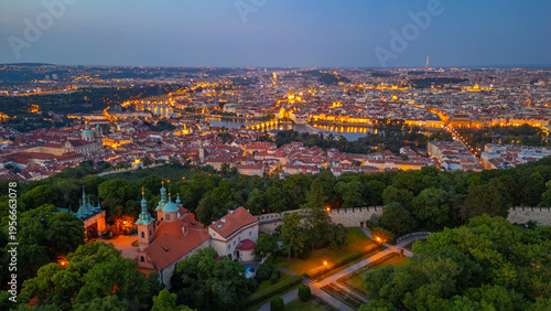 Fotografia Sunset panorama view of Prague from Petrin hill, Czech republic