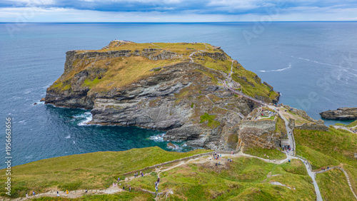 Foto Summer day at Tintagel castle in England