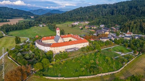 Bild auf Leinwand View of Saint George's Abbey at L??ngsee in Austria