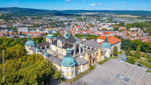Fotografía Panorama view of Svata Hora pilgrimage site near Pribram, Czech