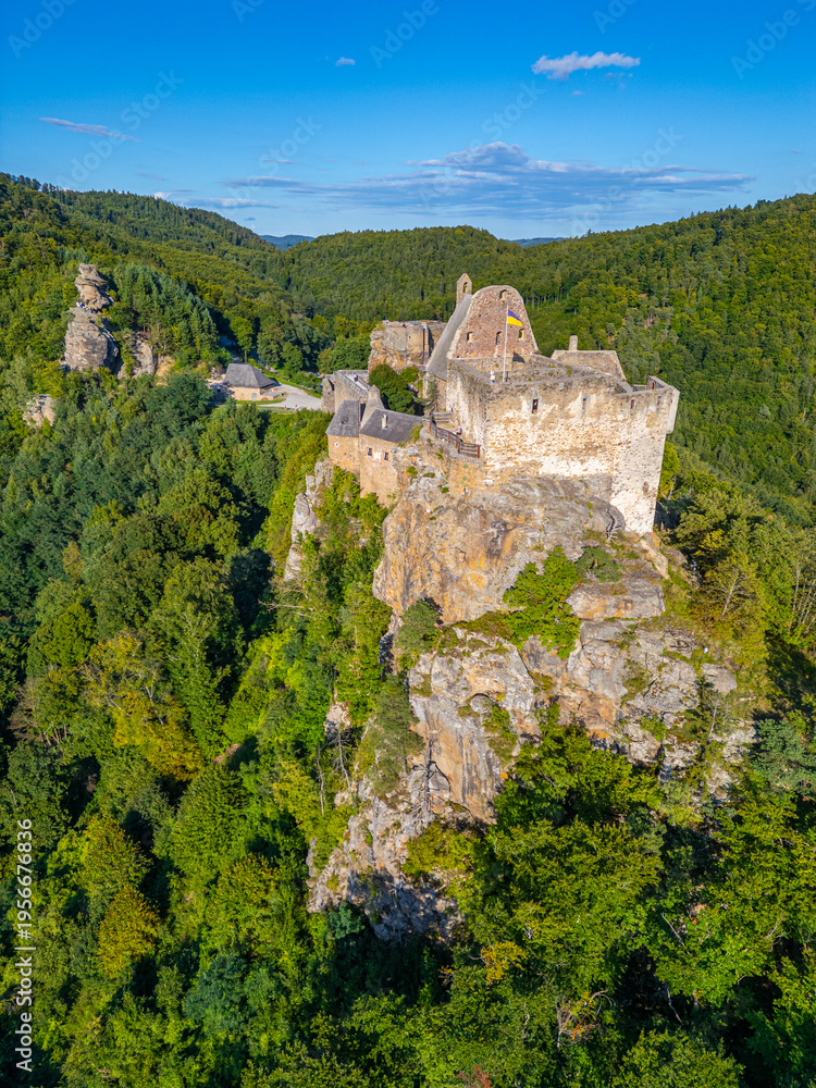 Fototapeta premium Summer day at Aggstein Castle in Austria