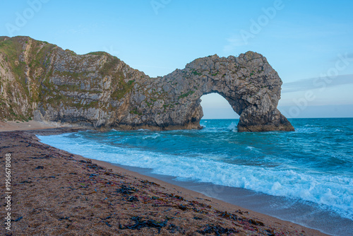 Cuadro en lienzo Sunset view of Durdle door beach in England