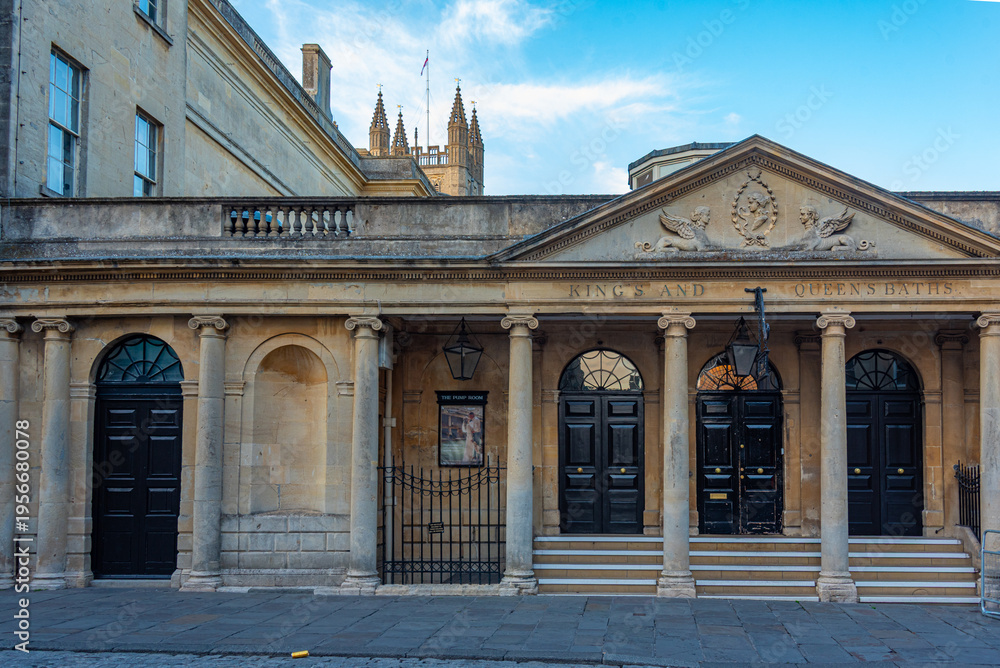 Obraz premium Sunset view of Roman bath in Bath, England