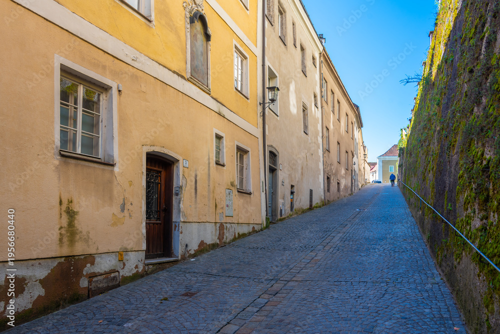 Fototapeta premium Colourful street in Austrian town Steyr
