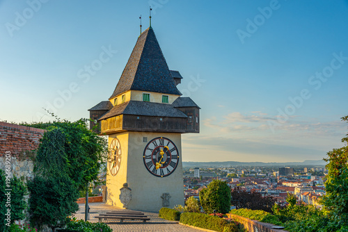 Obraz na płótnie Clock tower in Austrian town Graz