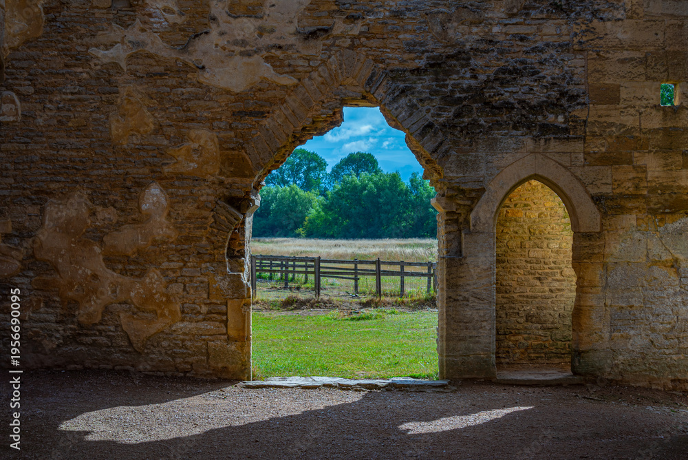 Obraz premium Minster Lovell Hall & Dovecote in England