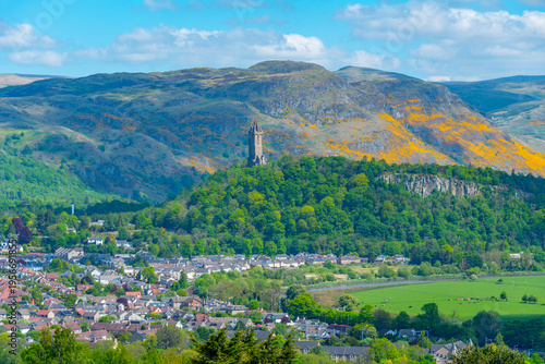 Foto The National Wallace Monument overlooking Stirling, Scotland