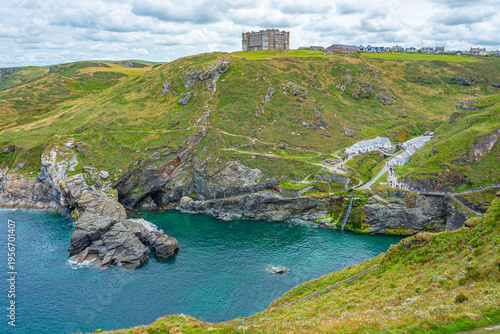 Quadro su tela Summer day at Tintagel castle in England