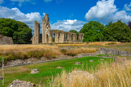 Photos Summer day at Glastonbury Abbey in England