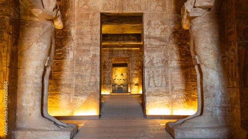 Obraz na plátně Abu simbel temple interior presenting ancient egyptian architecture, colossal st