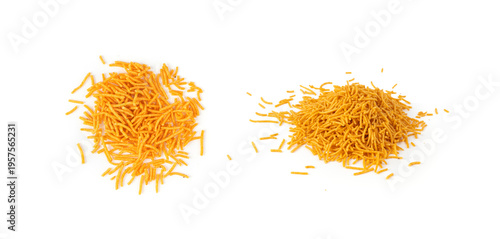 Fotografía Aloo bhujia indian snack isolated
