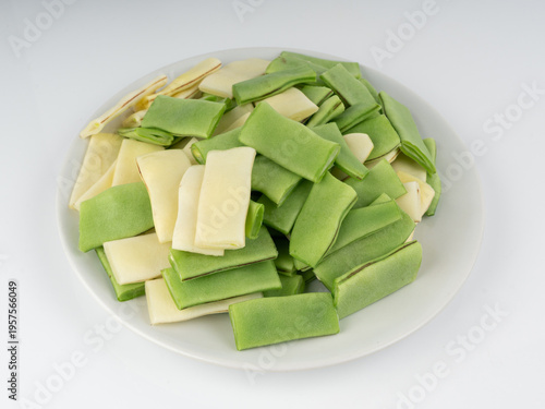 Phaseolus coccineus flat green pods