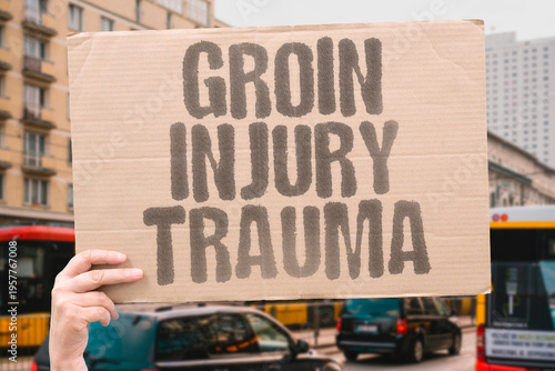 Fotografia "Groin Injury Trauma" Groin injuries involving blunt trauma to the testicle are a medical emergency requiring prompt diagnosis and surgical intervention