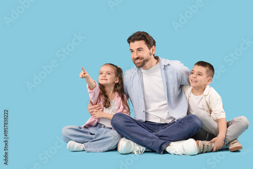 Happy father with his littl...
