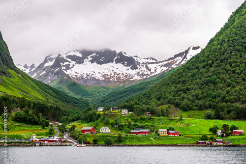 Valokuva Sailing, Norwegian Sea, Alesund, Hjorundfjord, Finnmark, Norway, Arctic town, No