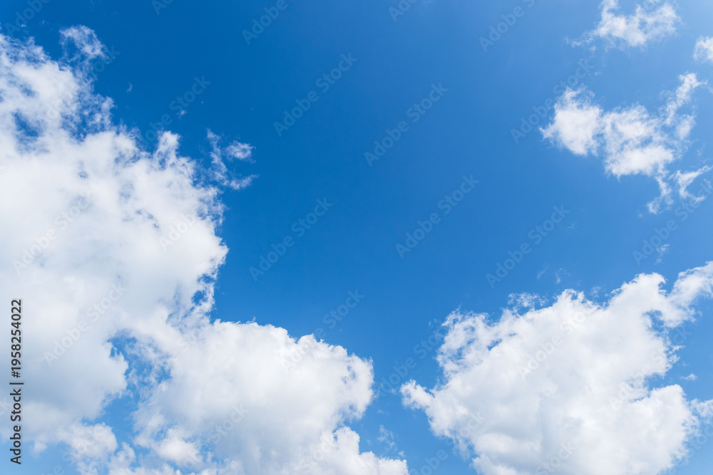 Obraz premium 春の青空と白い雲の風景41