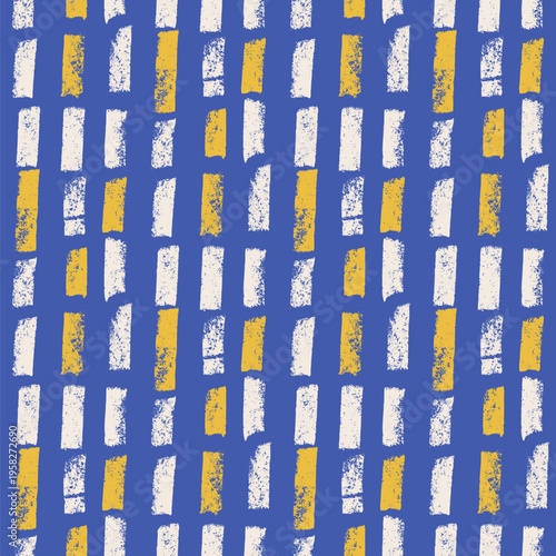 Small dash lines summer coastal seamless pattern. Abstract vertical ruled mediterranean amalfi ornament. Surface pattern design geometric handmade Italy motif. Vector repeat background illustration.