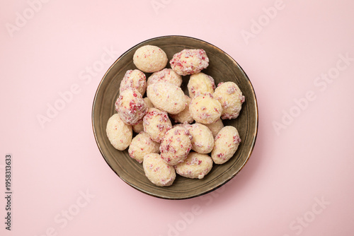 chocolate eggs candies in bowl, Easter eggs