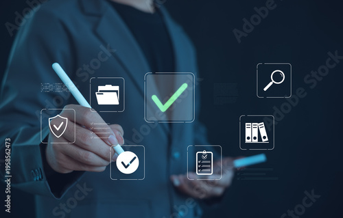 Foto Digital checklist and verification concept with business professional using stylus, showing workflow automation, data management, compliance control, productivity, and efficient business processes